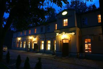 Фотографии Отель Hotel Carskie Koszary г. Замосць (Польша) №1 Фото Отель Hotel Carskie Koszary г. Замосць 1