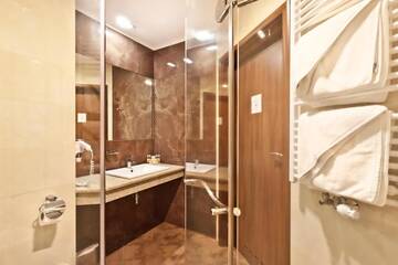 Фото номера Двухместный номер с 1 кроватью Отель Artis Hotel &amp; Spa г. Замосць 9