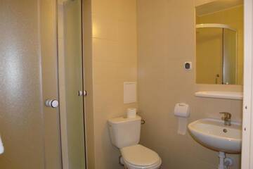Фото номера Двухместный номер с 1 кроватью или 2 отдельными кроватями Отель Hotel Junior г. Замосць 9