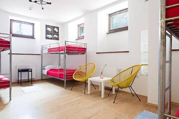 Фото номера Семейный номер с общей ванной комнатой Хостелы Hostel Starówka г. Замосць 4