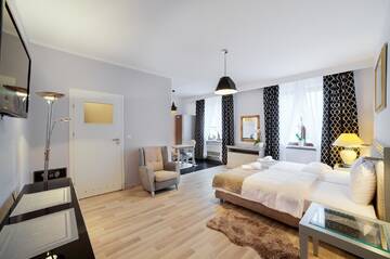 Фото номера Номер-студио Делюкс с кроватью размера &quot;queen-size&quot; Апартаменты Apartamenty Łozówka г. Замосць 3