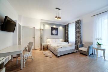 Фото номера Номер-студио Делюкс с кроватью размера &quot;queen-size&quot; Апартаменты Apartamenty Łozówka г. Замосць 8