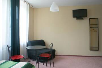 Фото номера Двухместный номер с 2 отдельными кроватями Хостелы Hostel Zamość г. Замосць 8
