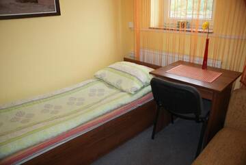 Фото номера Одноместный номер с общей ванной комнатой Хостелы Hostel Zamość г. Замосць 5