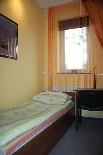 Фото номера Одноместный номер с общей ванной комнатой Хостелы Hostel Zamość г. Замосць 6